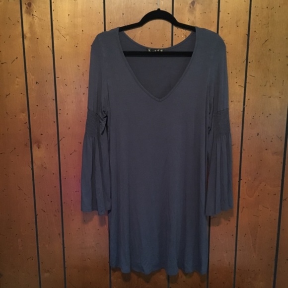 James & Joy slate blue v-neck tunic size large - Picture 7 of 7